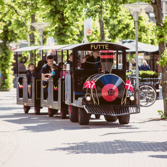 Glade Dage ©TT-FILM-7